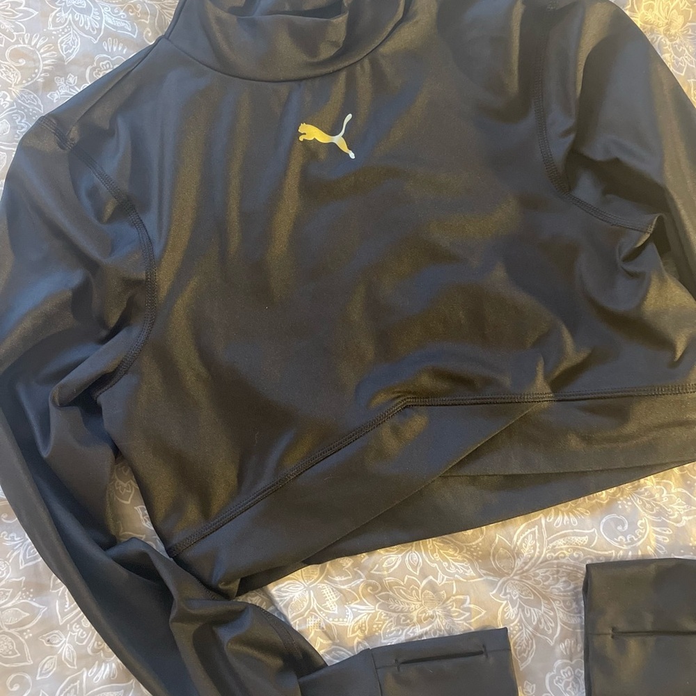 🔥 Rare Discontinued Stef Fit × Puma Cropped Performance Top 🔥